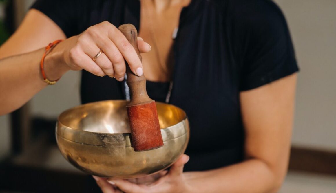 Welche Klangschalen eignen sich für die Klangmassage?