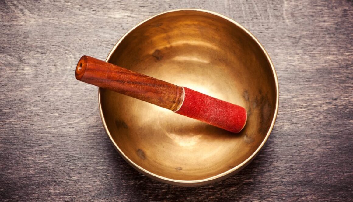 Wie Klangschalen einsetzen im Altenheim