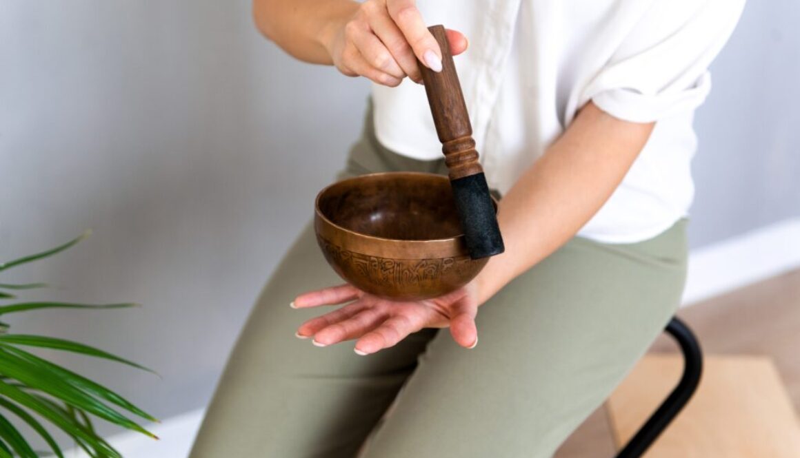 Schlägel und Klöppel in der Klangmassage