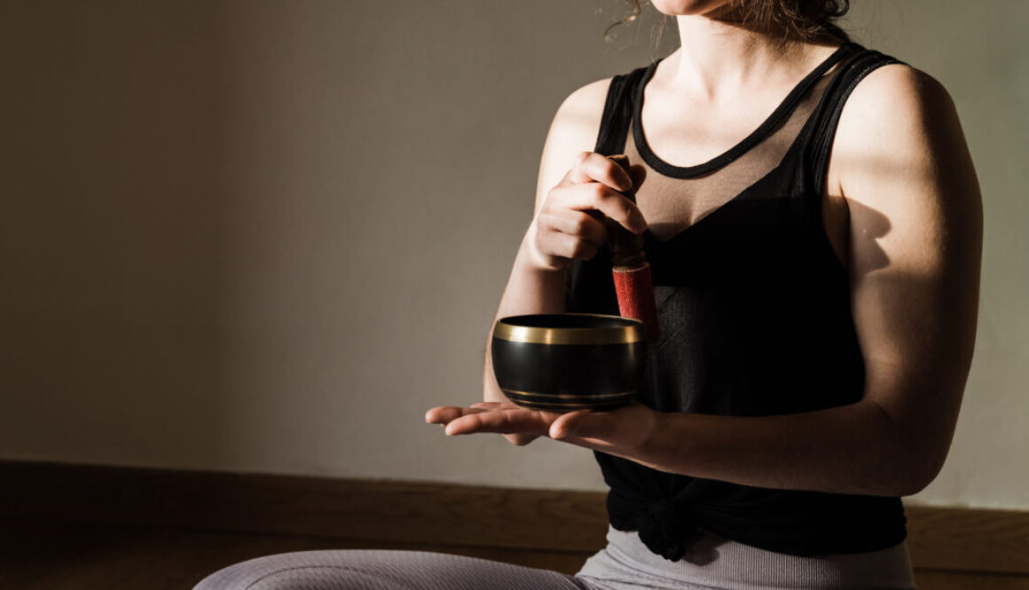 Klangschalen für Atemübungen: Eine Reise zur inneren Ruhe